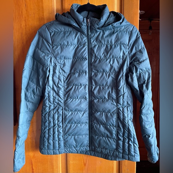 Heatkeep Women's Quilted Jacket - Picture 1 of 4